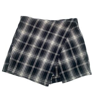 Brandy Melville Black & White Plaid Wrap Skort – One Size